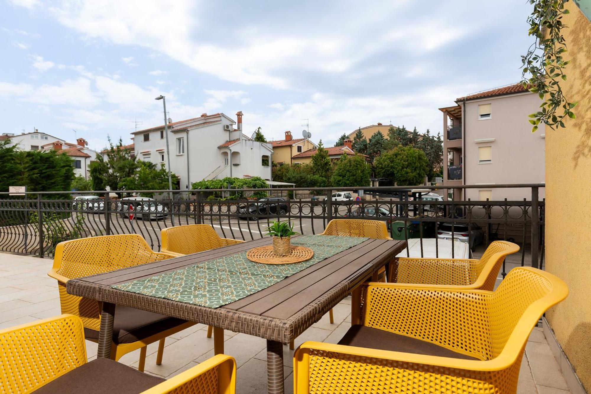 Apartment Mare Пореч Экстерьер фото